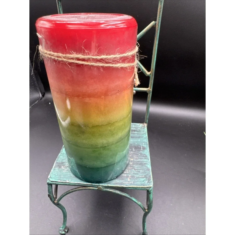 VTG Pier 1 Sunset Citronella Scented Candle With Charm. NEW. Cottage Rainbow